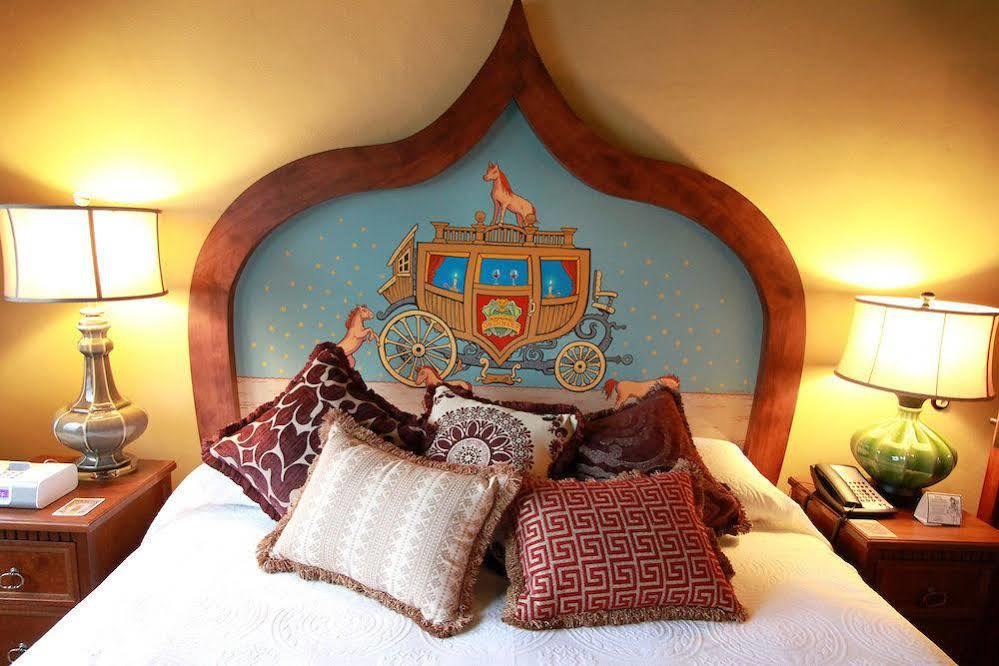 Hotel Mcmenamins Kennedy School Portland Exterior foto